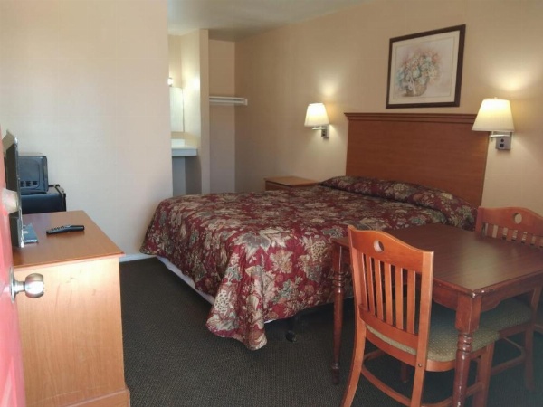 American Motel image 20